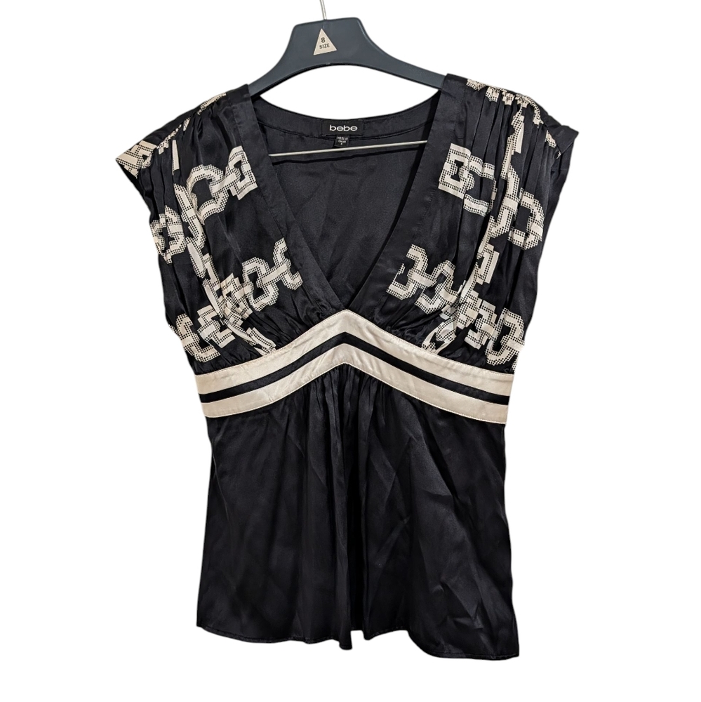 Bebe Silk Blouse V Neck Sleeveless Y2K Black White Women's S